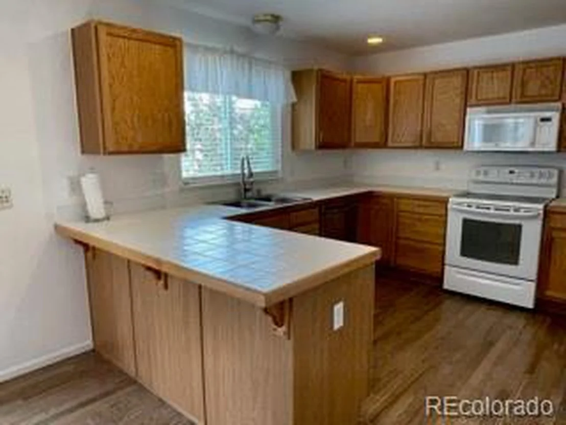 Photo of 735 Sparrow Hawk Dr