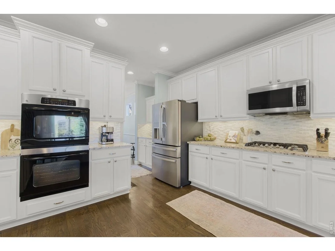 Photo of 6386 Mayfair Ave