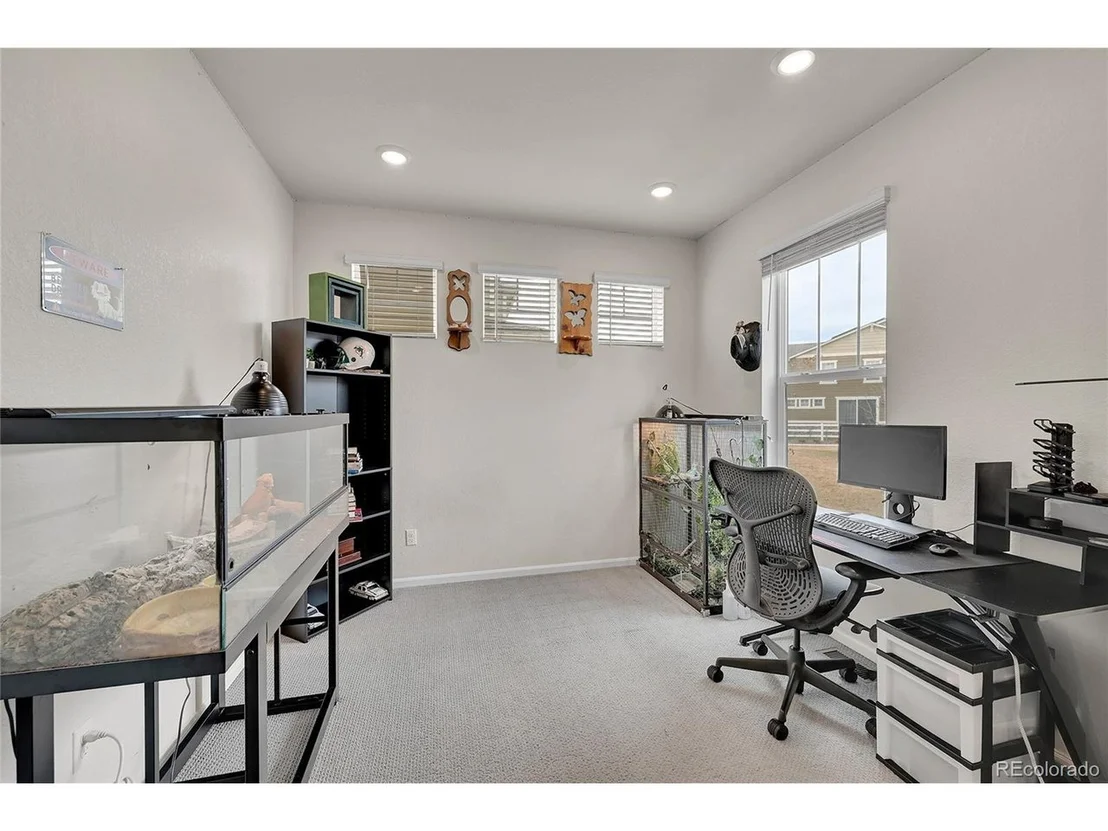 Photo of 765 Tarragon Rd
