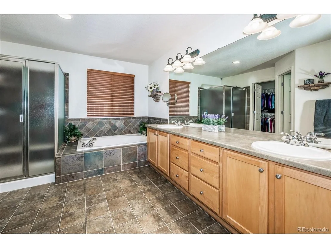 Photo of 3047 Windridge Cir