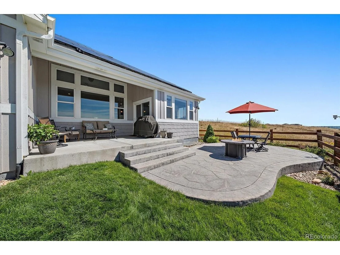 Photo of 8412 Quaker Cir