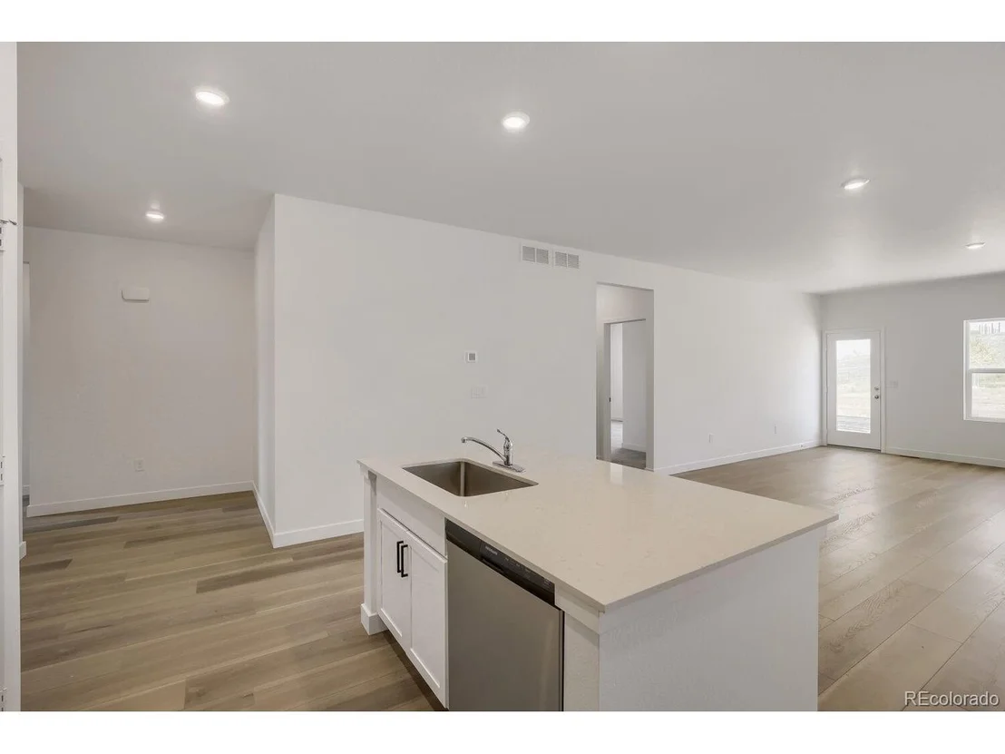 Photo of 1694 Drumming Dr
