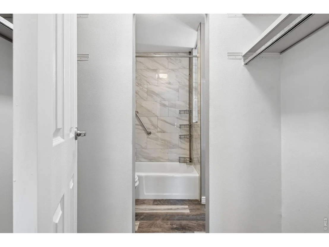 Photo of Unit 307 at 3150 Iris Ave