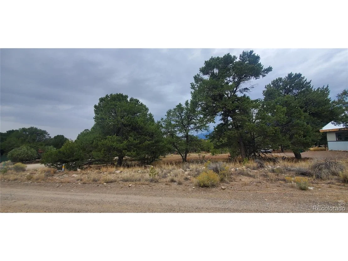 Photo of 2065 Lone Pine Way