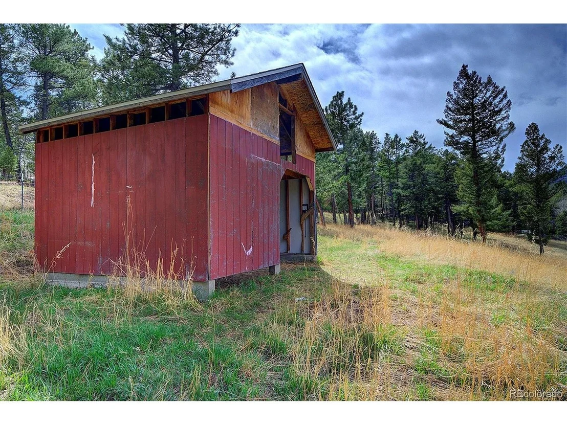 Photo of 28574 Columbine Dr