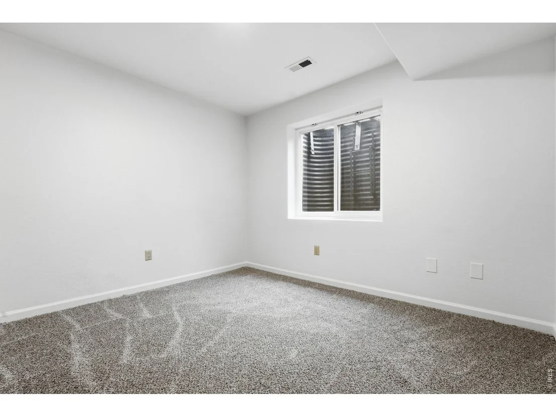 Photo of 2525 50th Ave