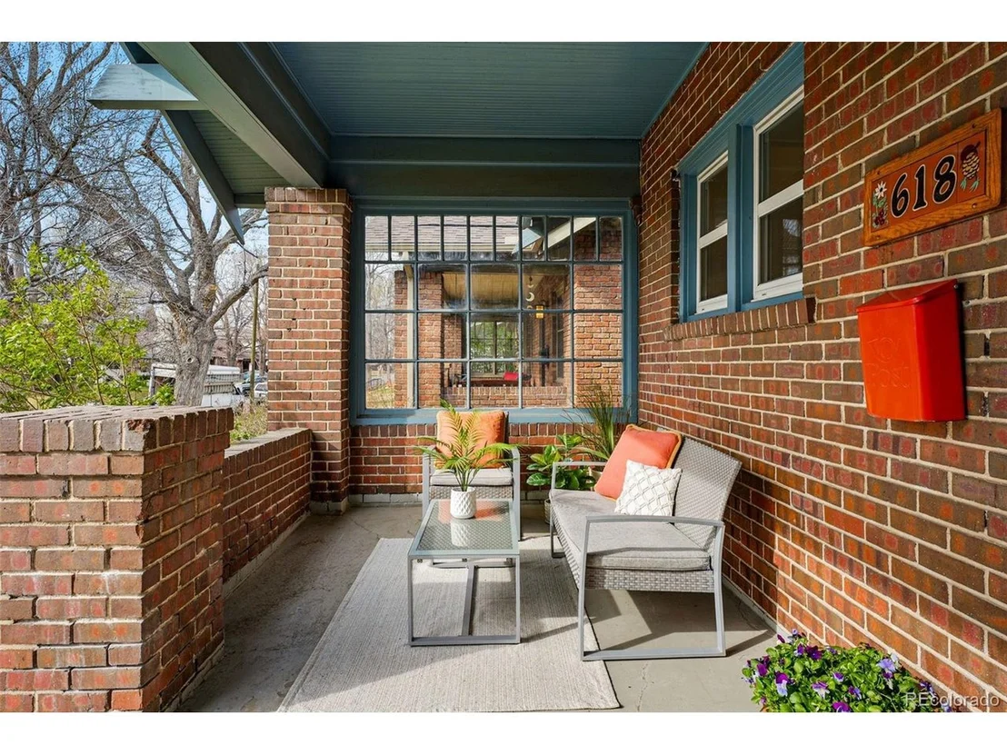 Photo of 618 Adams St