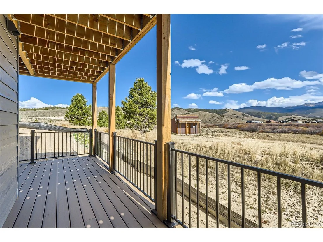 Photo of 1301 James Rd