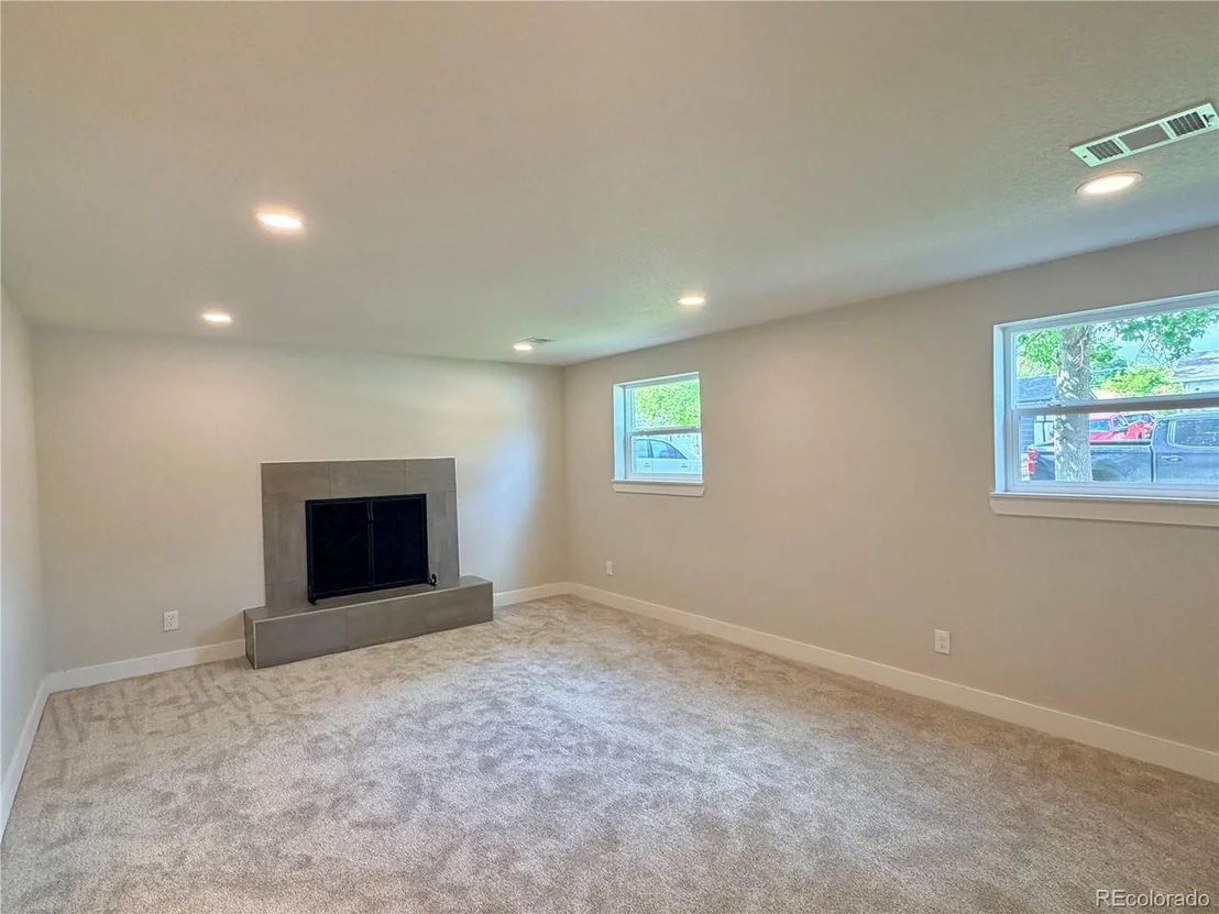Photo of 6962 Ingalls St
