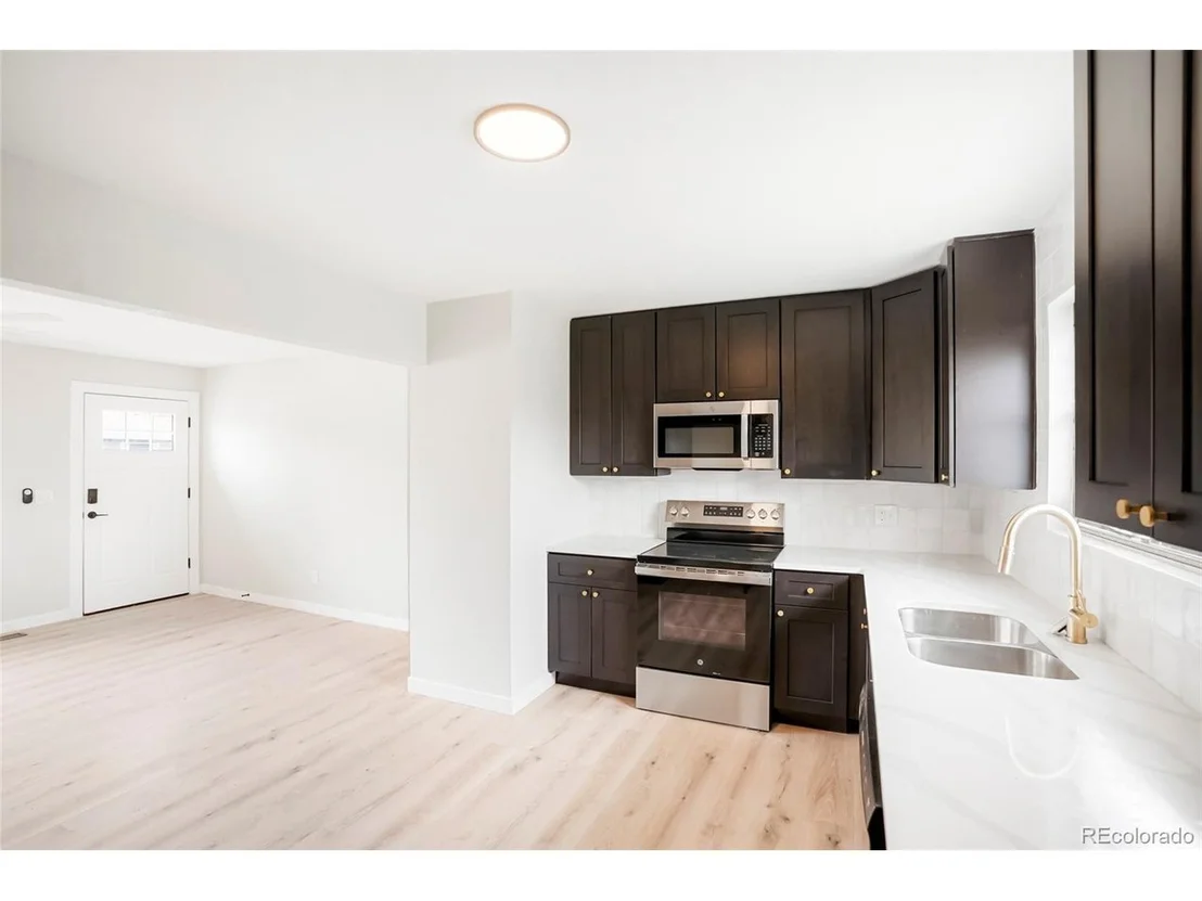 Photo of 13202 Olmsted Pl