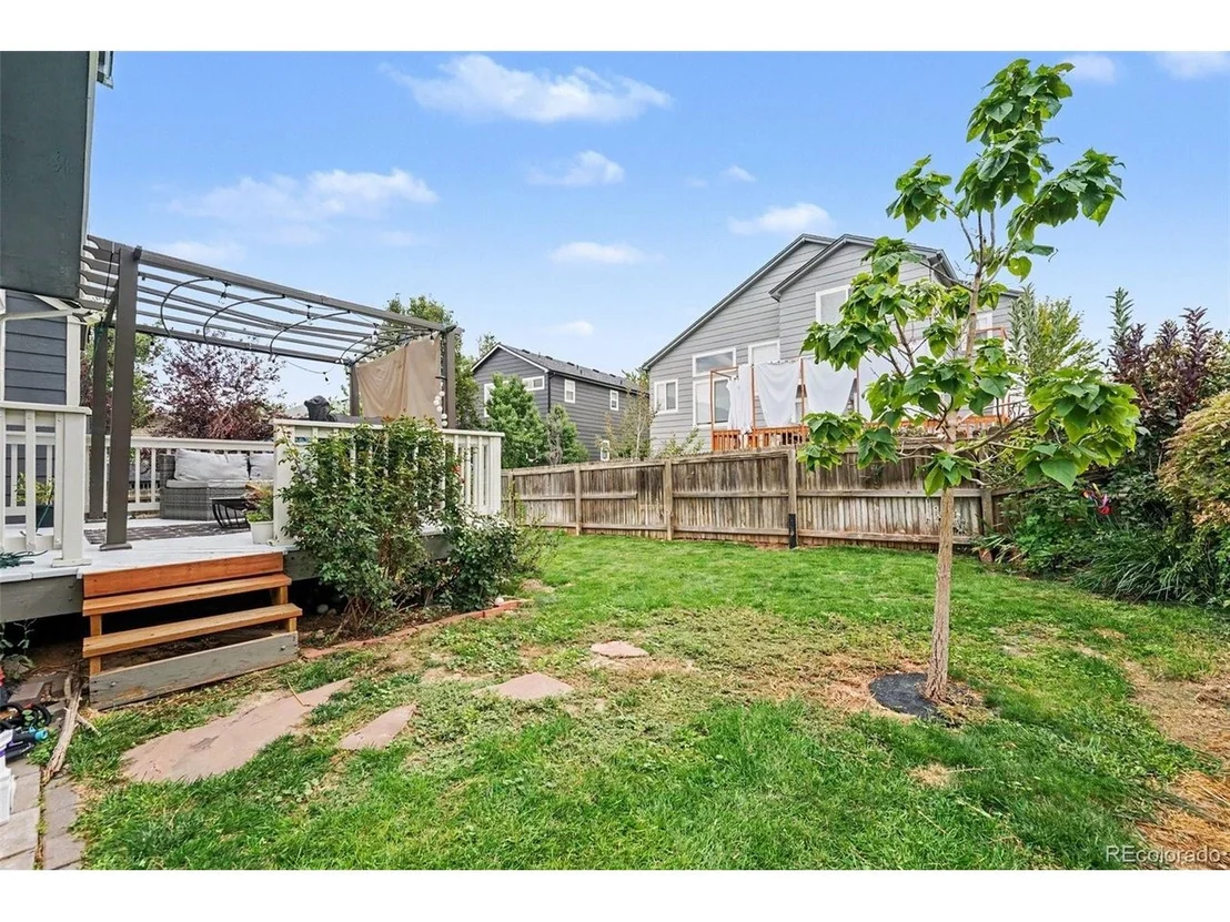 Photo of 16254 Blueleaf Pl
