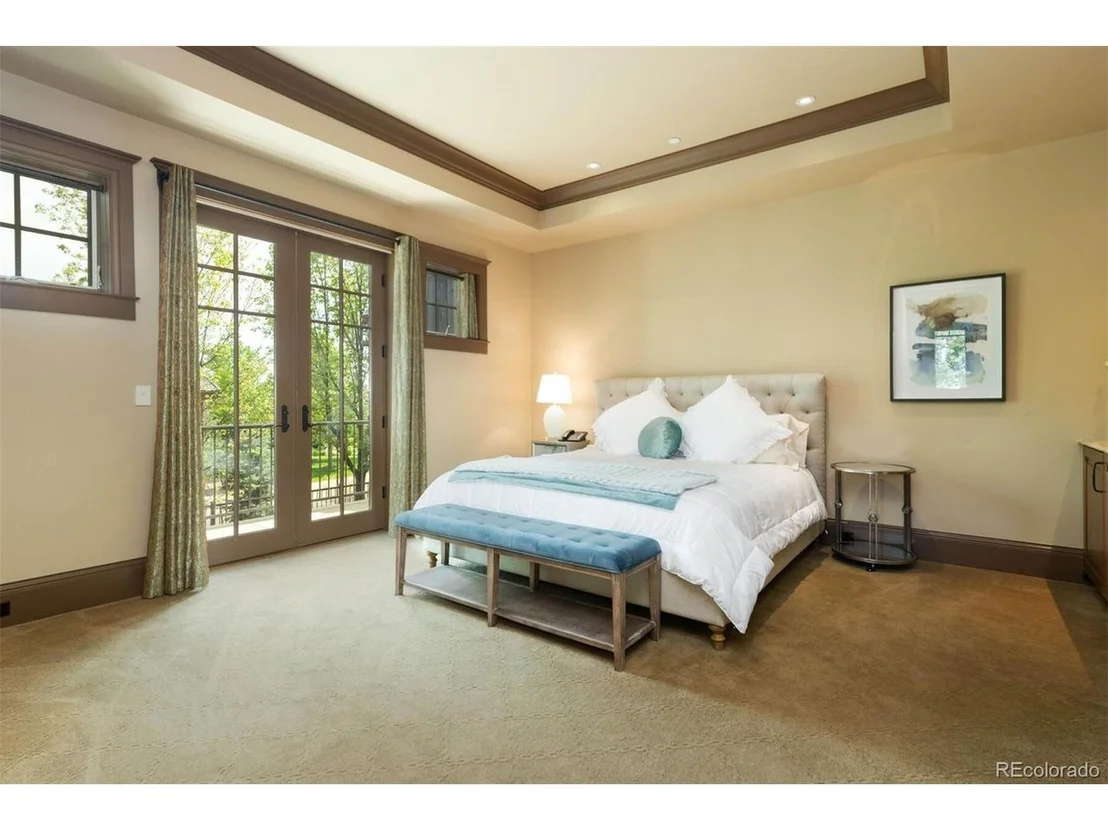 Photo of 8932 Mountain View Ln