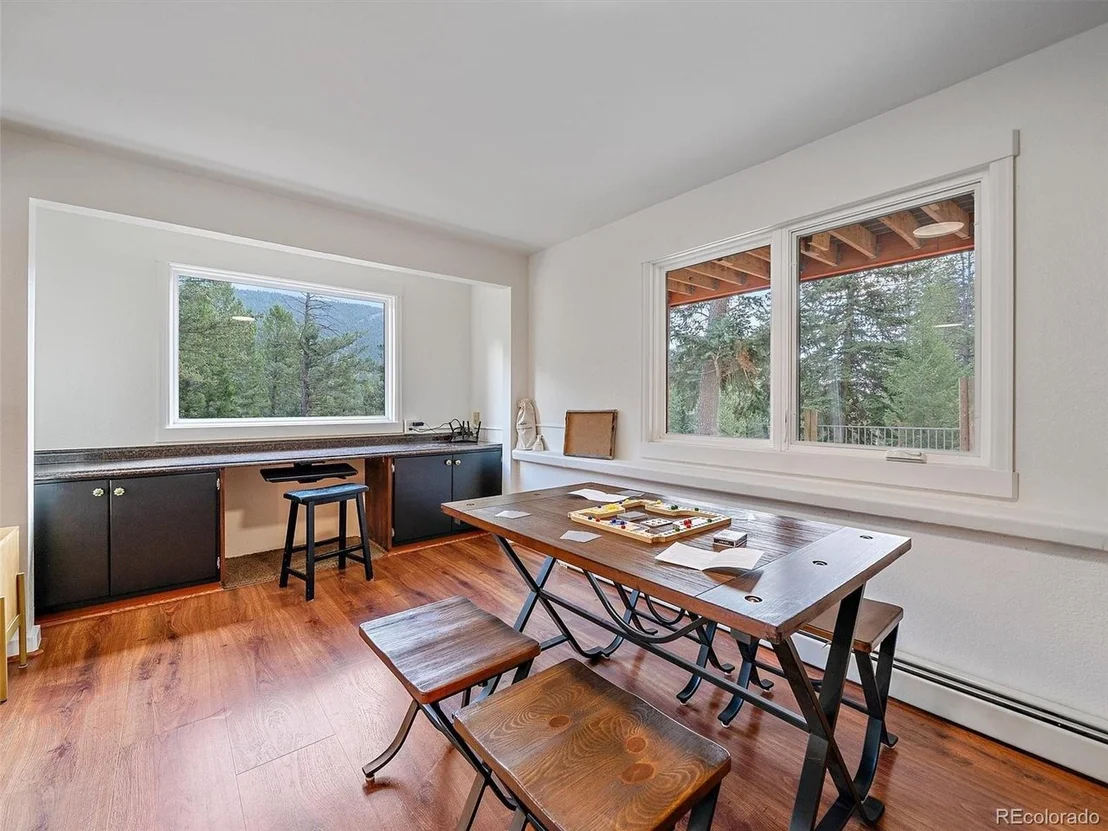 Photo of 254 Juniper Ln
