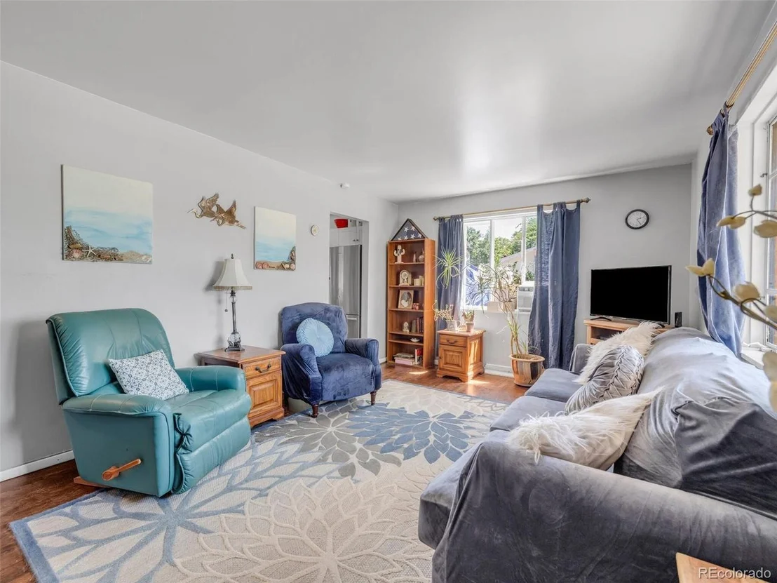 Photo of 8520 Franklin Dr