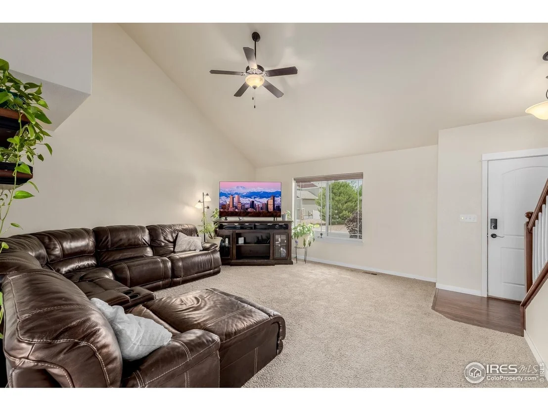 Photo of 484 Wind River Dr