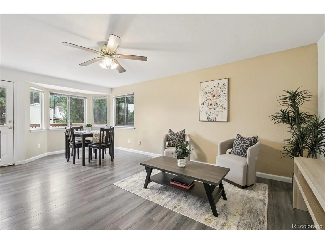 Photo of 2427 Cherry Cir