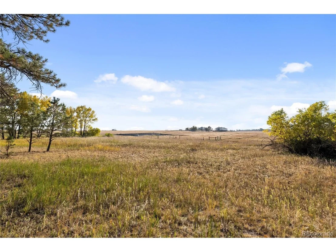 Photo of 6345 Arrowhead Trl