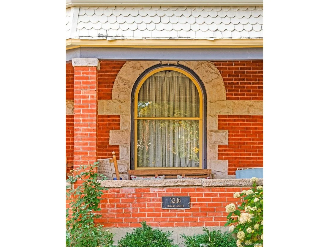 Photo of 3336 Bryant St