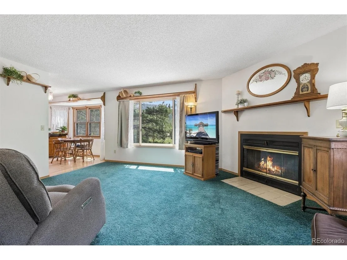 Photo of 225 Hell Canyon Rd