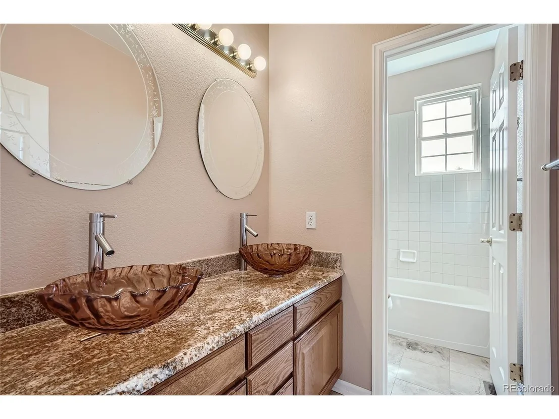 Photo of 6102 Devinney Way