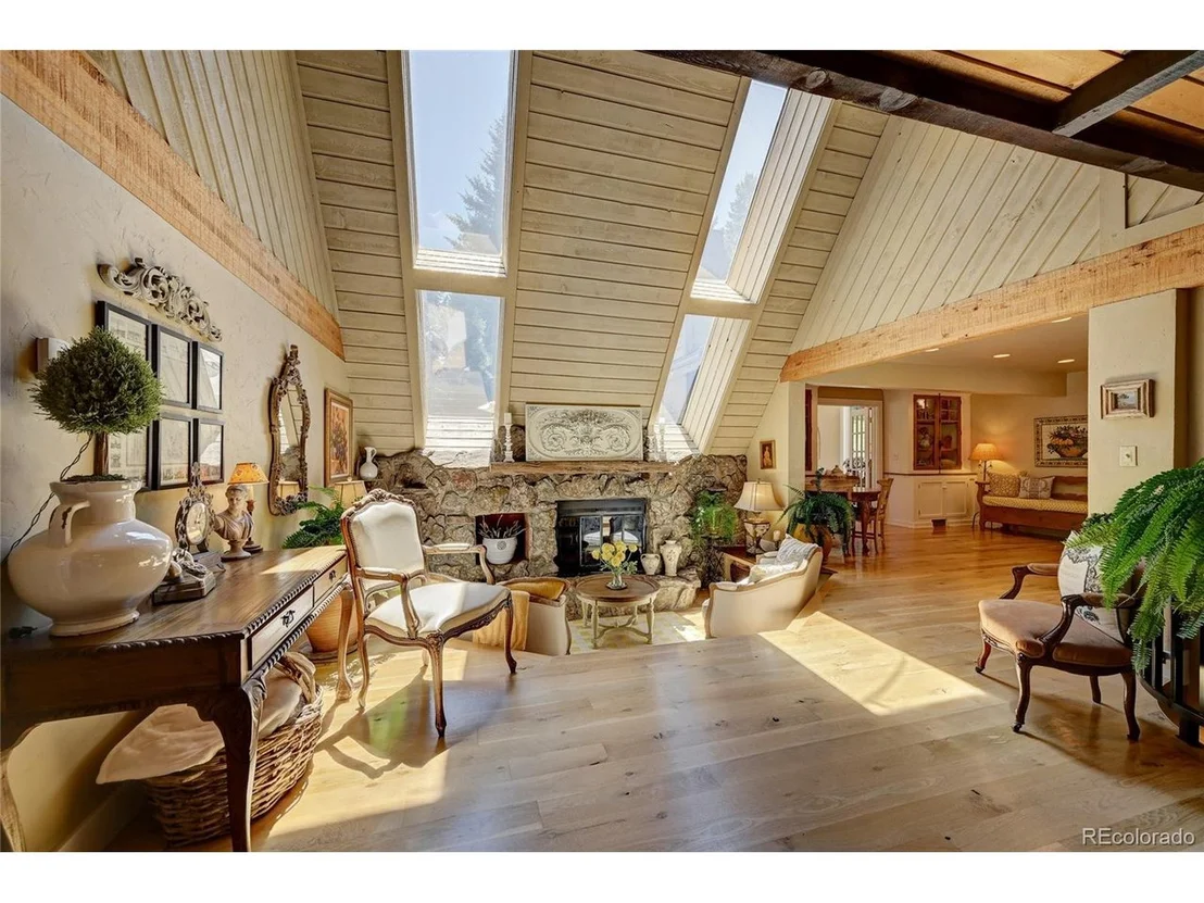 Photo of 5849 High Dr