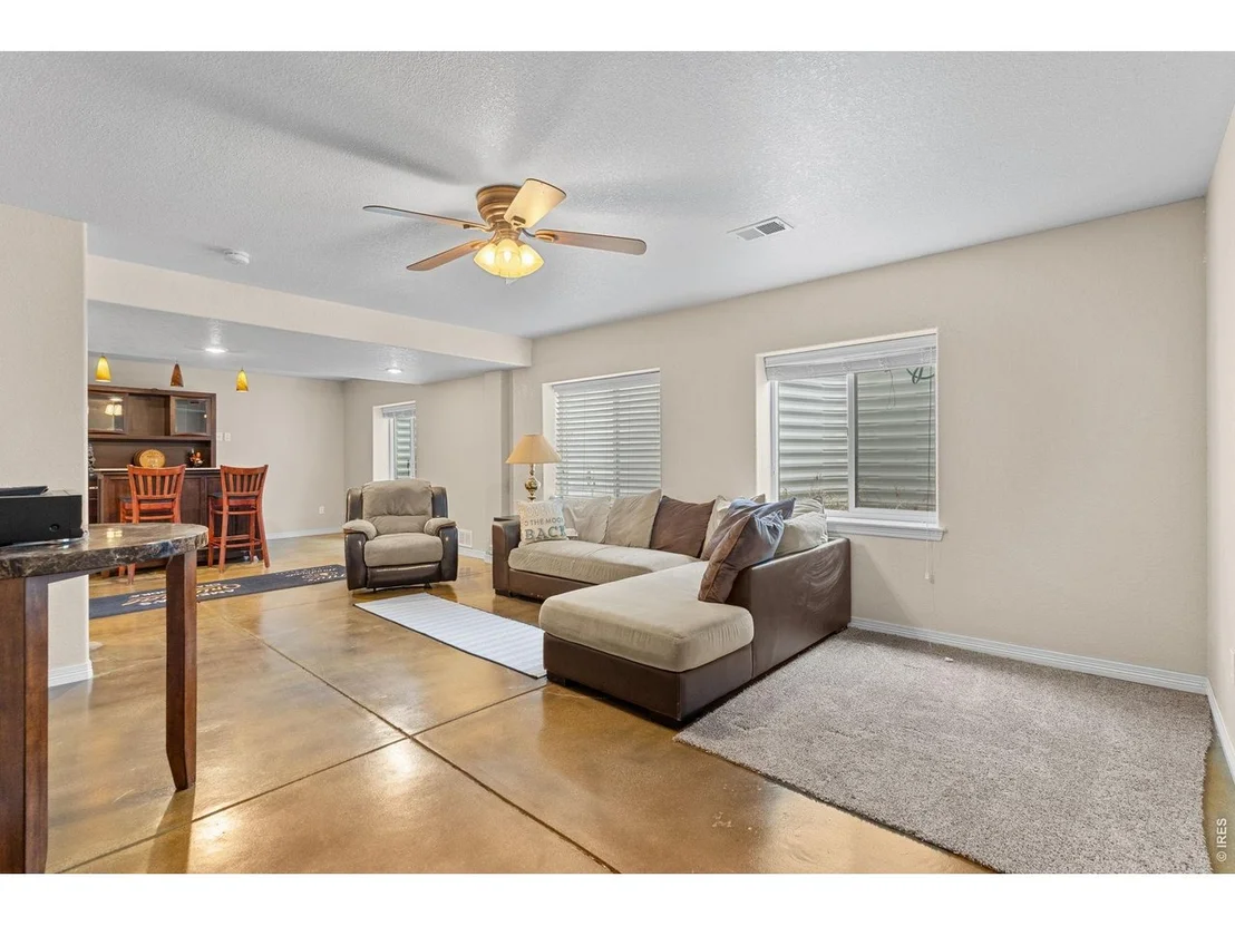 Photo of 562 Dakota Ct