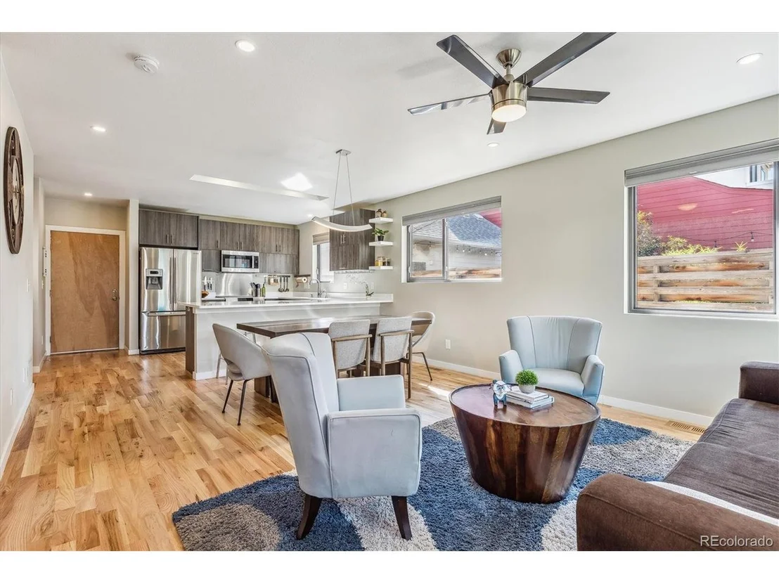 Photo of 6942 Juniper Ct