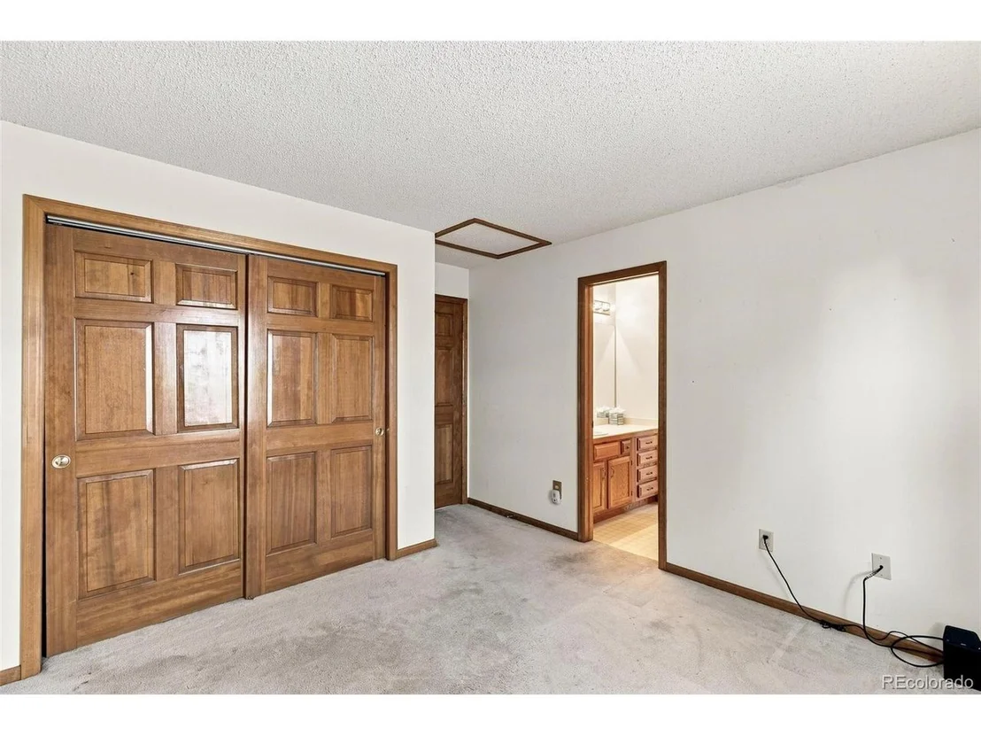 Photo of 7471 Rattlesnake Dr
