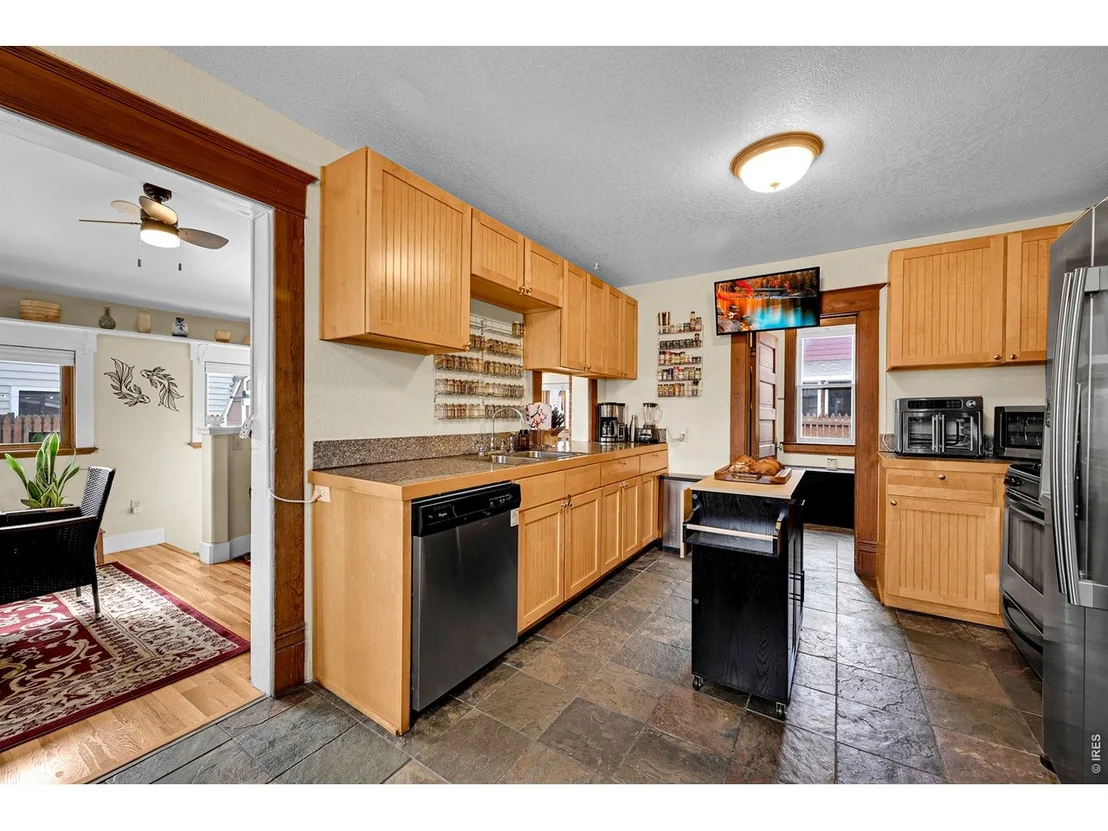 Photo of 1401 3rd Ave