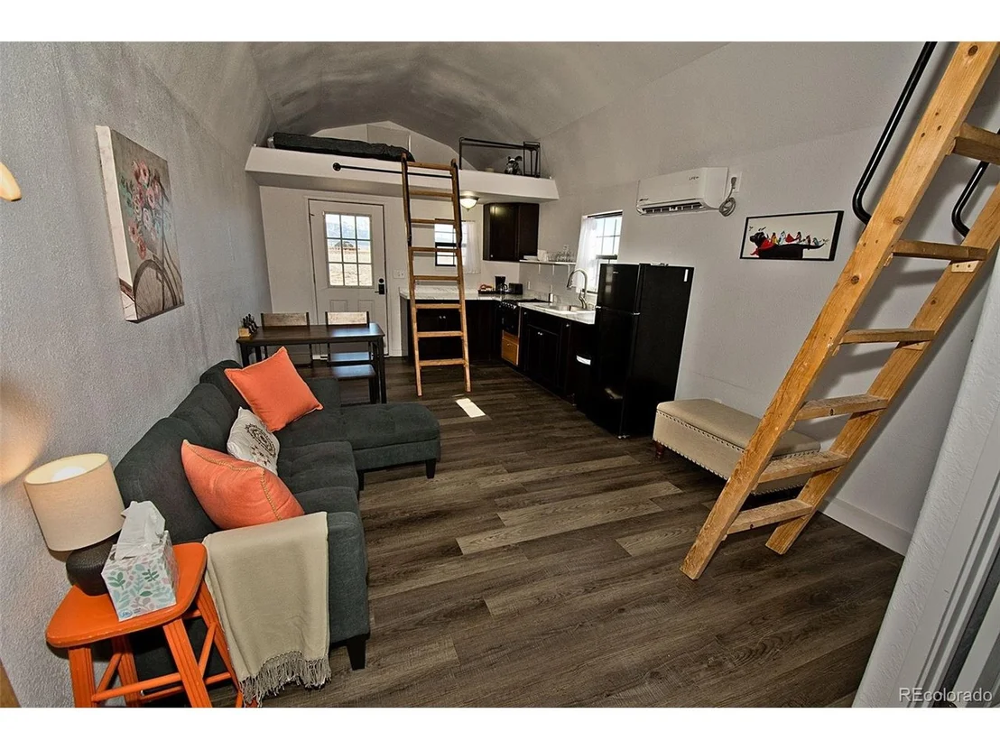 Photo of 27378 Red Cloud Ave