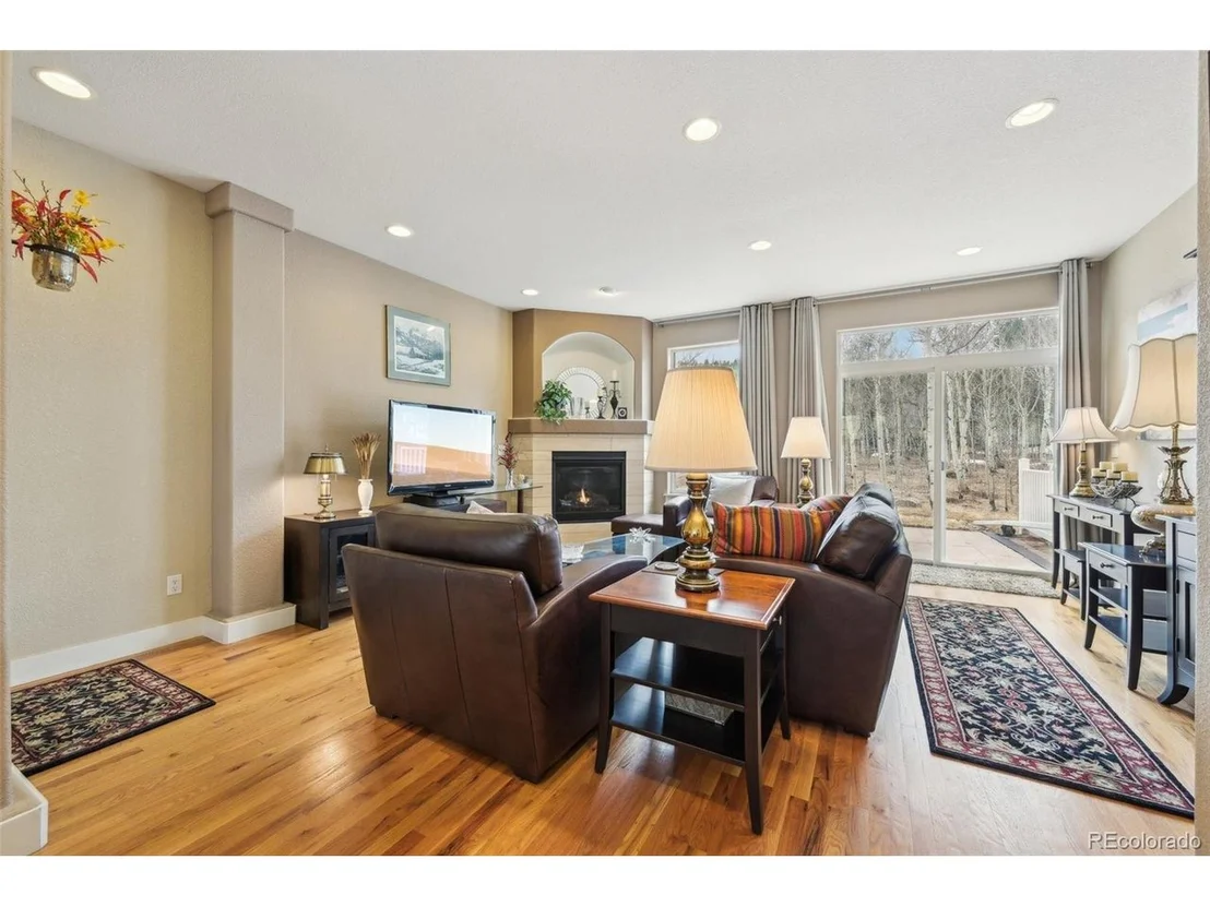 Photo of 873 Vernon Dr