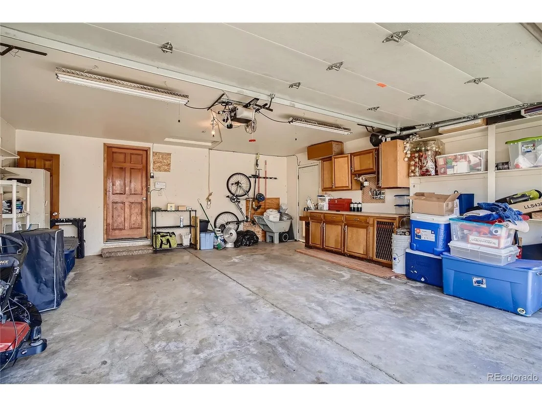 Photo of 6988 Carr Ct