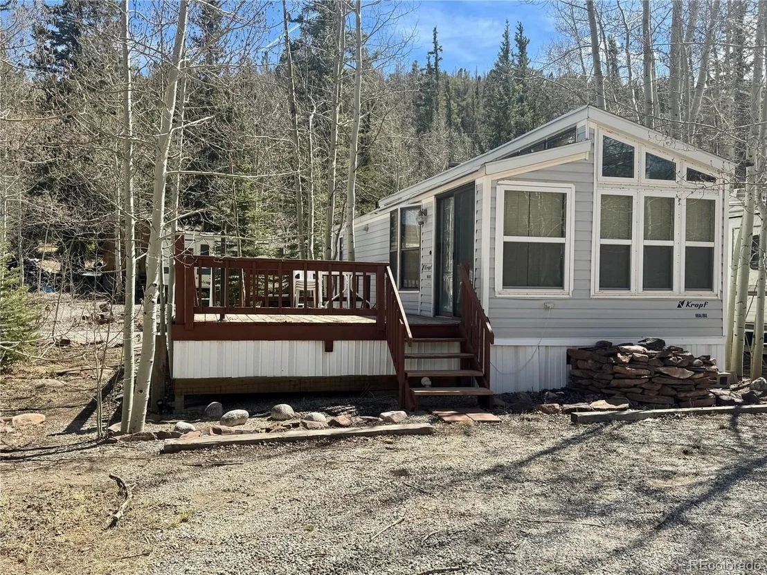 Photo of 425 Depot Dr