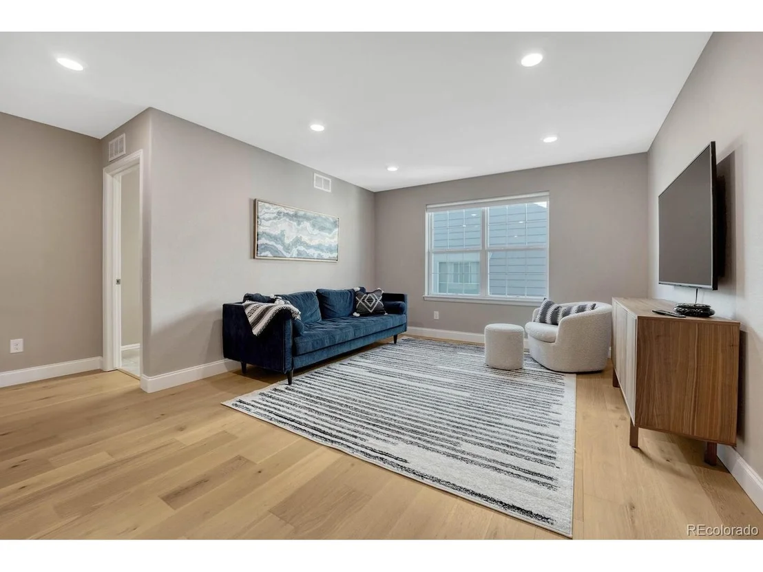 Photo of 2541 Leafdale Cir
