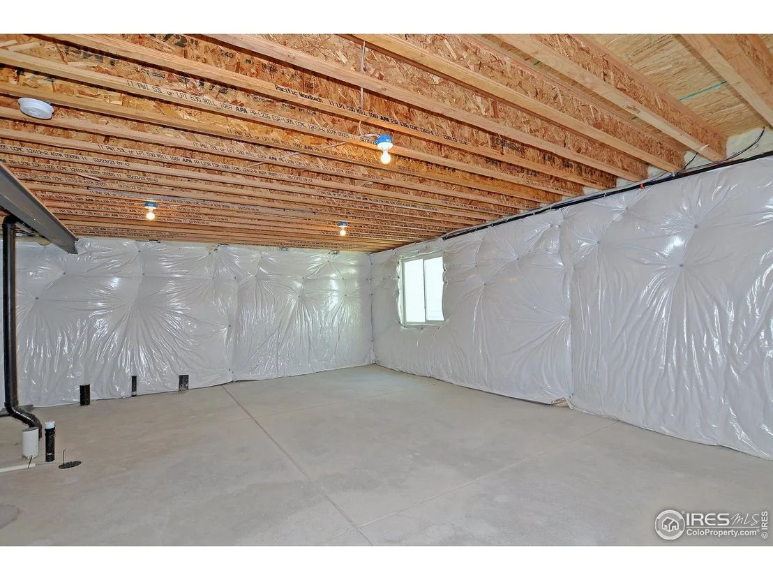 Photo of 521 Hillsview Dr