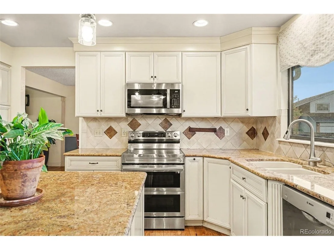 Photo of 454 Old Stone Dr