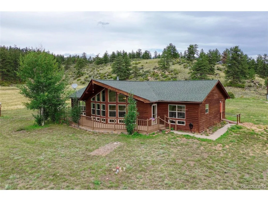 Photo of 38391 County Road 77