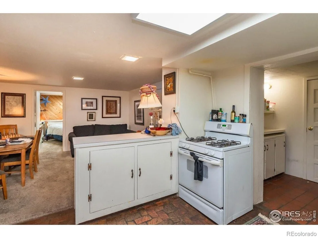 Photo of 769 University Ave