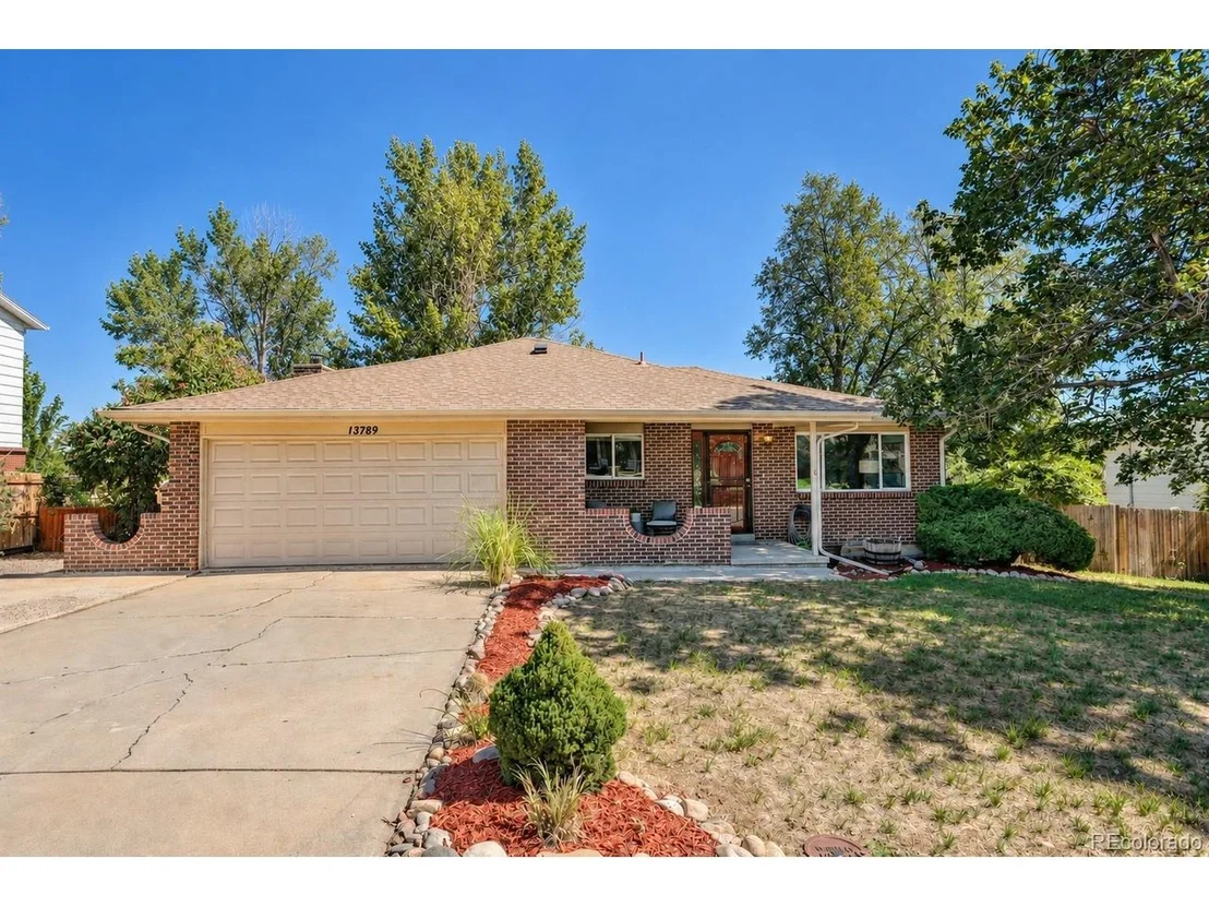 Photo of 13789 Omega Cir