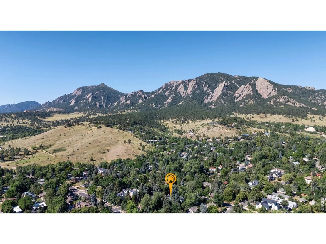 Photo of 1709 Mariposa Ave