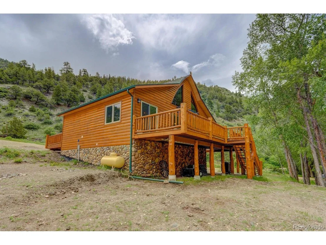 Photo of 3310 Highway 285