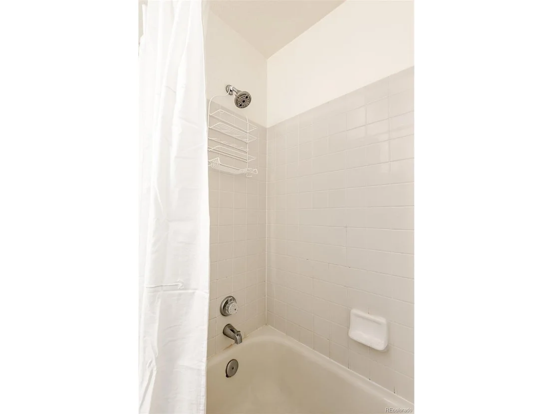 Photo of 1029 Delta Dr