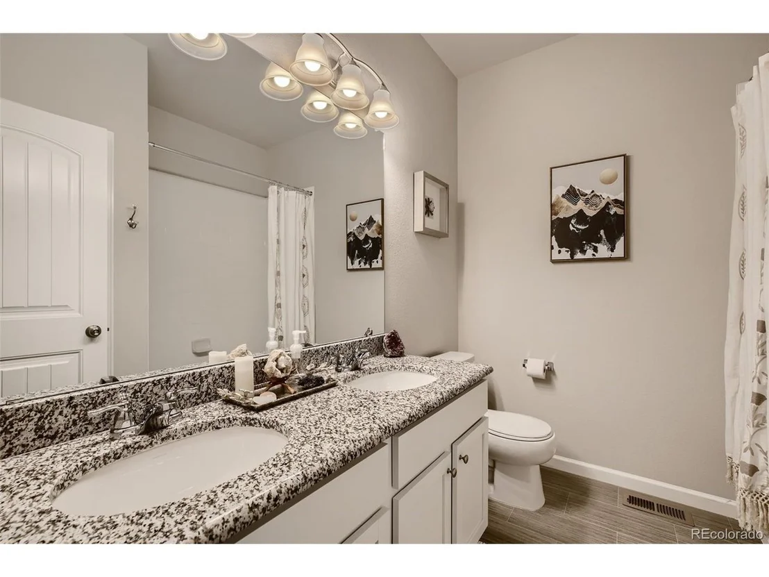 Photo of 1203 Sherman Dr