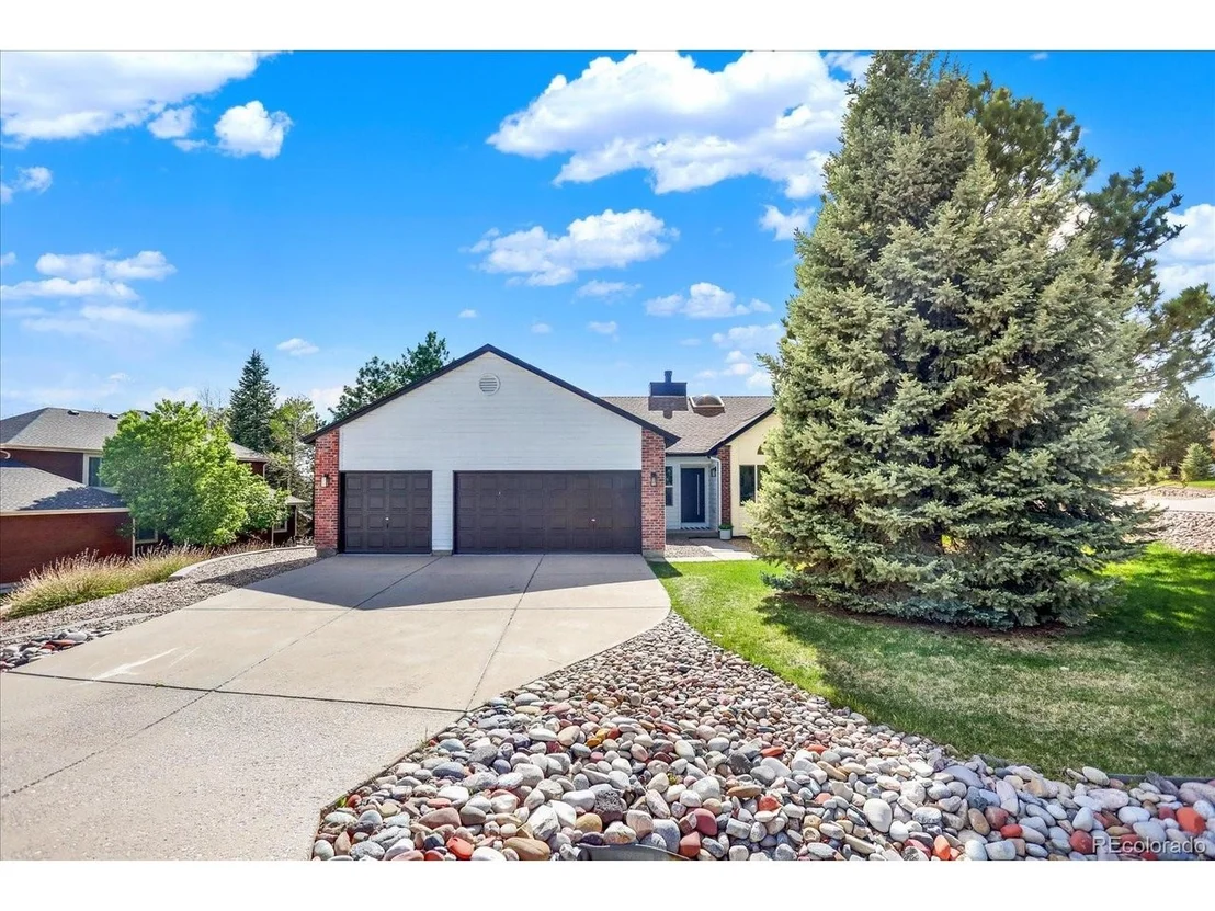 Photo of 5189 Red Oak Way