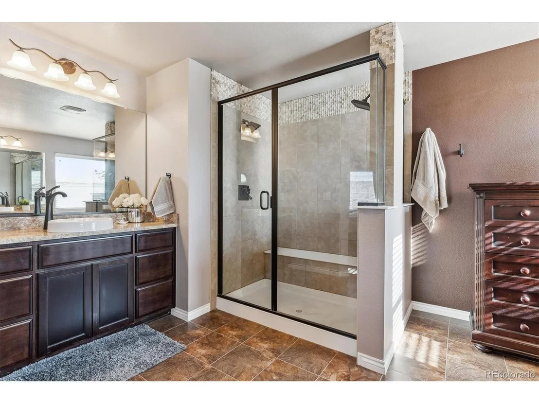 Photo of 8939 Devinney Ct
