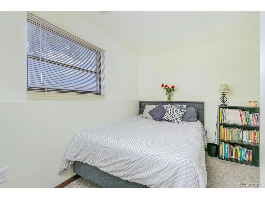 Photo of 424 Voiles Dr