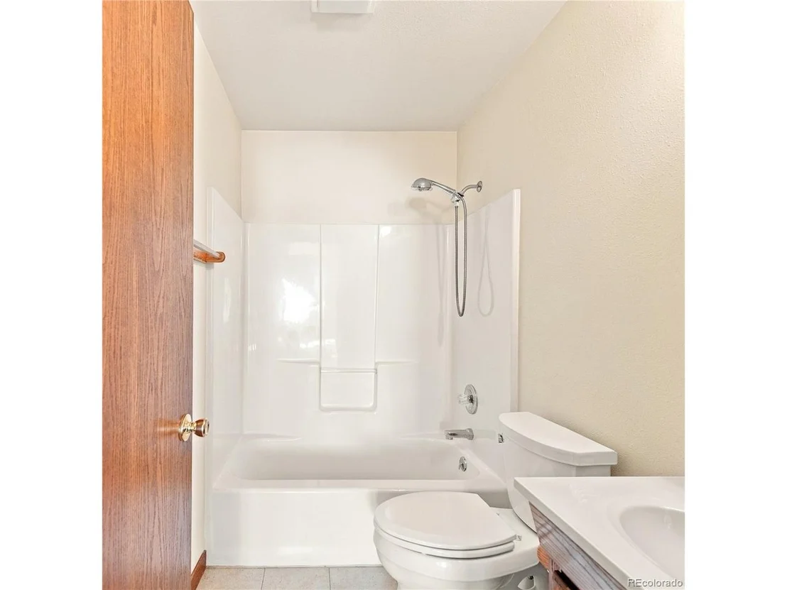Photo of 211 Cedar Way