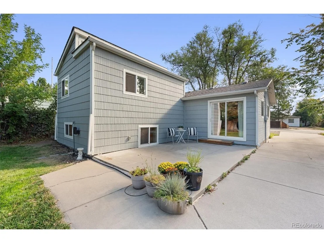 Photo of 7785 Lowell Blvd