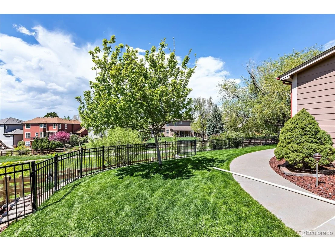 Photo of 21060 Saddleback Cir