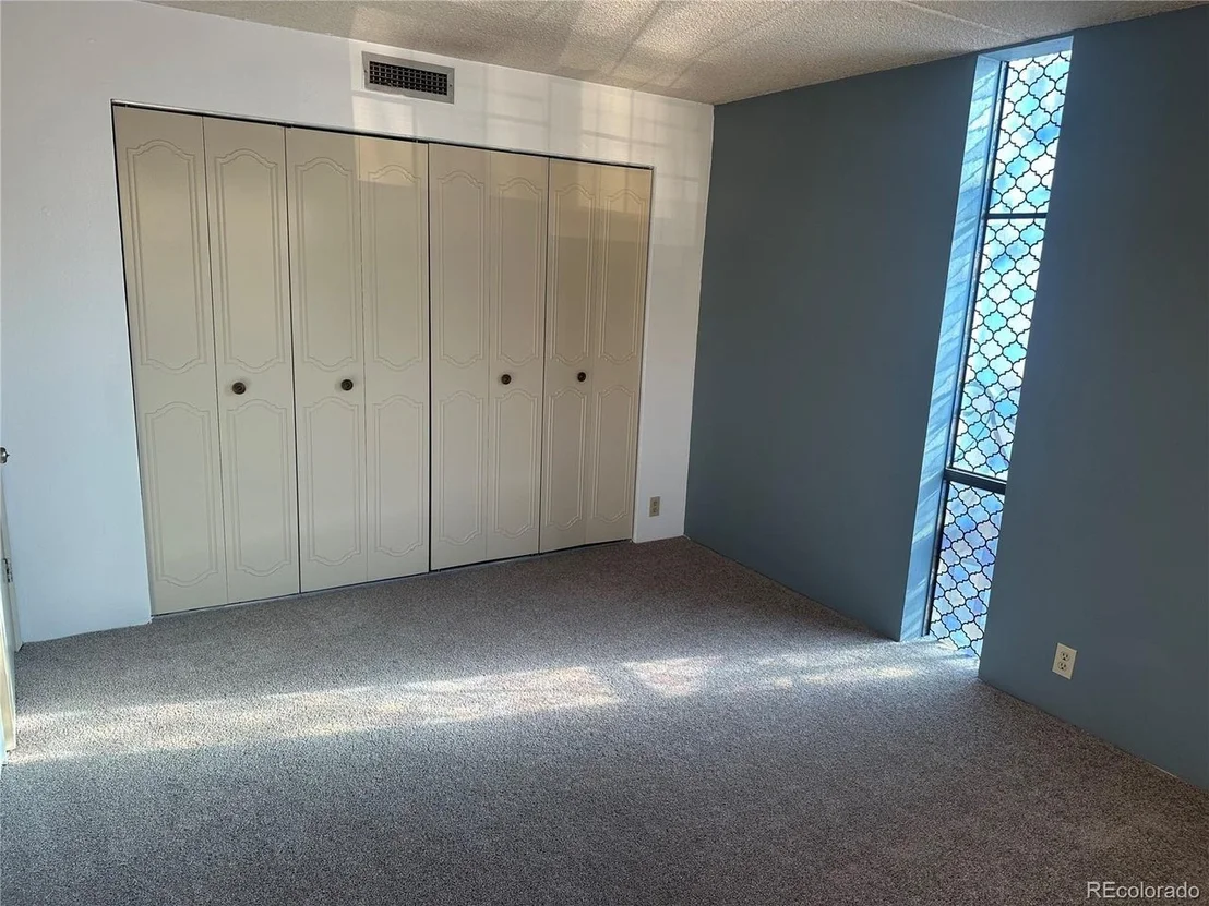 Photo of Unit 202 at 805 29th St
